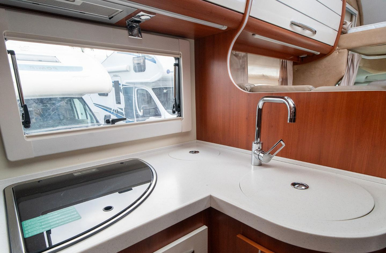 Alcove motorhome Mobilvetta kea m76: picture 8