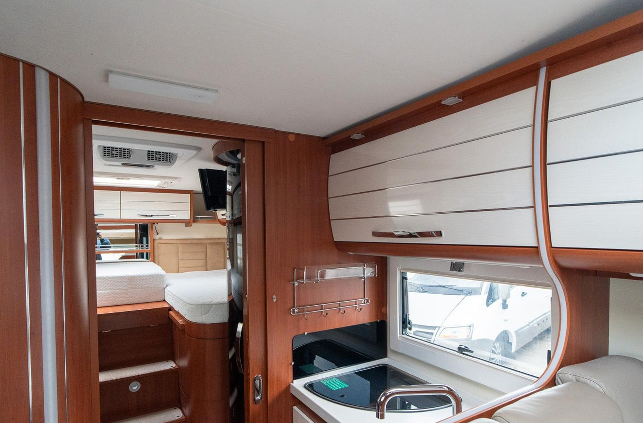 Alcove motorhome Mobilvetta kea m76: picture 10