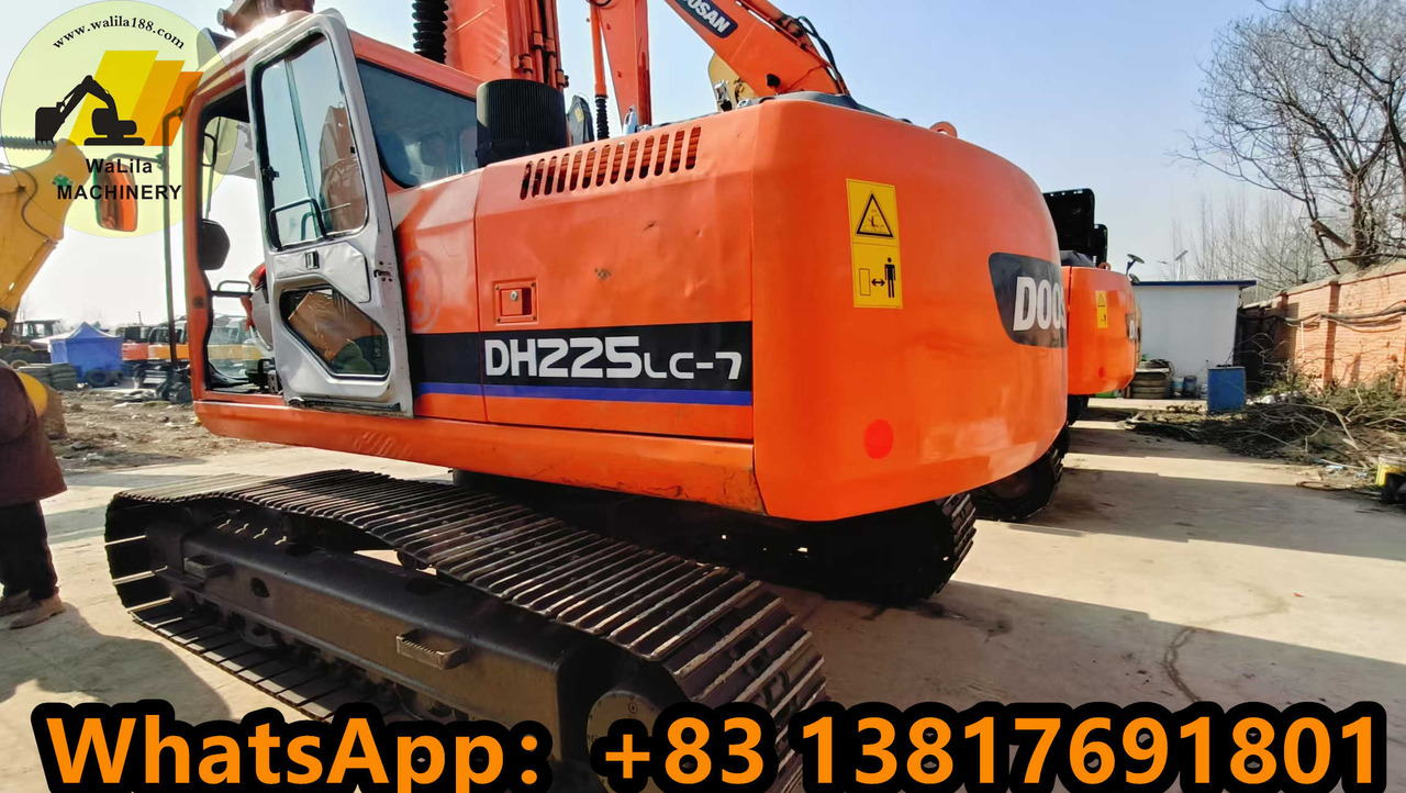 DOOSAN DH225 - Crawler excavator: picture 3 DOOSAN DH225 - Crawler excavator: picture 3