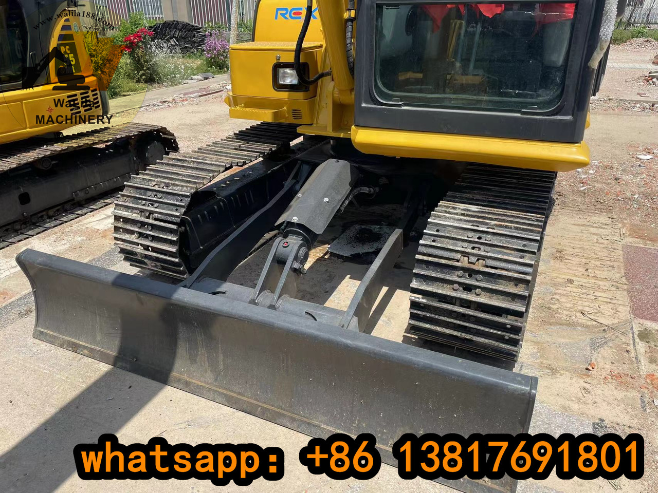 Mini excavator KOMATSU PC 70-8: picture 6