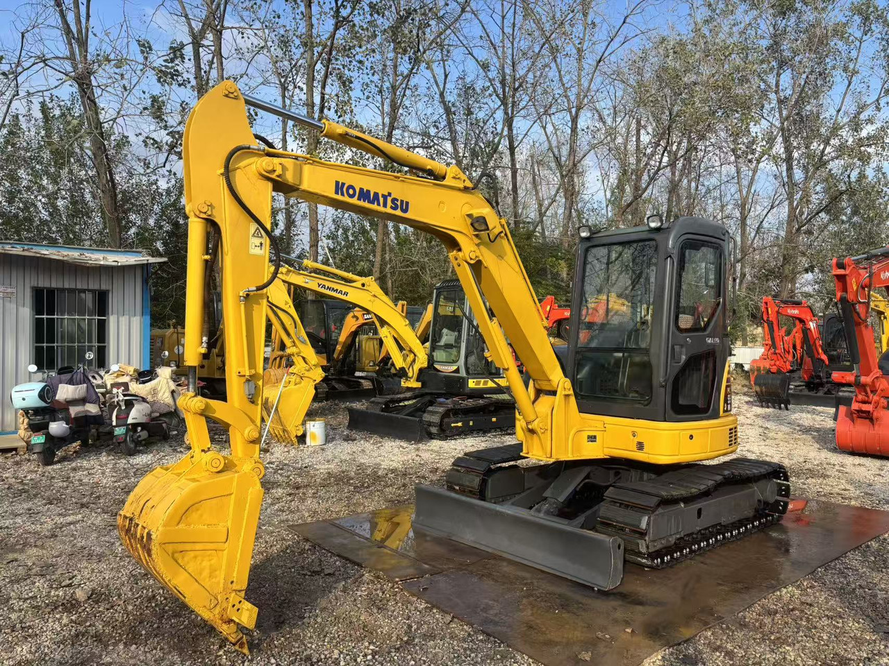 KOMATSU PC55MR-3 - Mini excavator: picture 3 KOMATSU PC55MR-3 - Mini excavator: picture 3