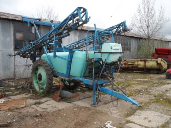 Berthoud Alba 2200 - Trailed sprayer: picture 1 Berthoud Alba 2200 - Trailed sprayer: picture 1