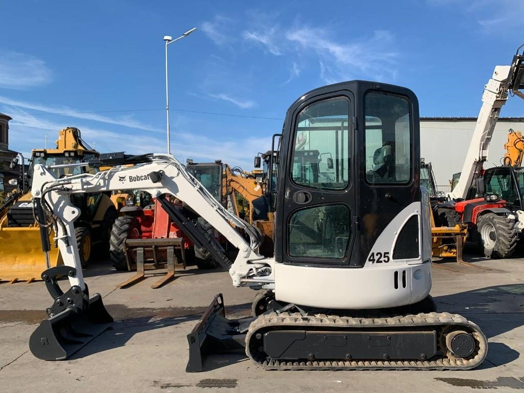 Bobcat 425 - Mini excavator: picture 3 Bobcat 425 - Mini excavator: picture 3