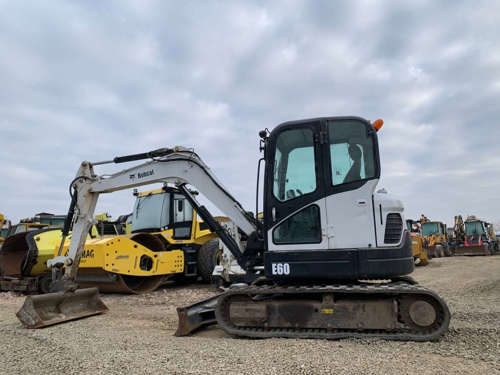 Bobcat E 60 - Mini excavator: picture 2 Bobcat E 60 - Mini excavator: picture 2