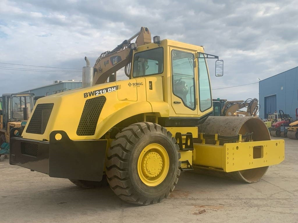 Bomag Shantui BW219DH - Compactor: picture 3 Bomag Shantui BW219DH - Compactor: picture 3