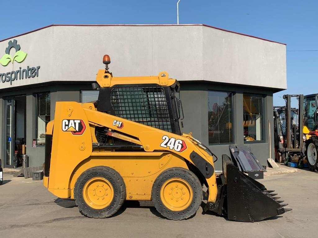 CAT 246 - Skid steer loader: picture 5 CAT 246 - Skid steer loader: picture 5