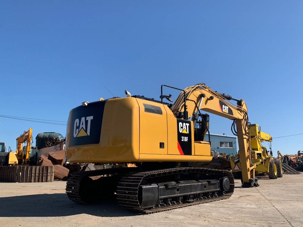 Crawler excavator CAT 318F: picture 10