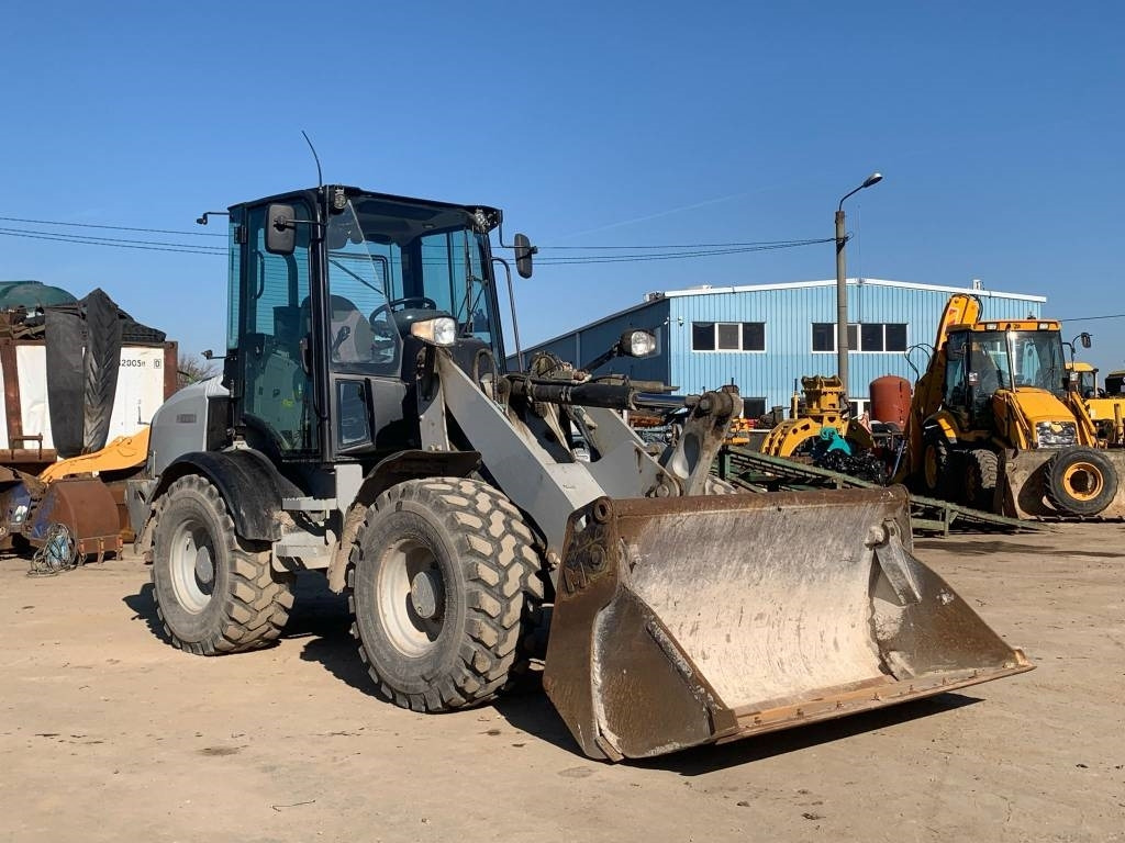 CAT 908H - Wheel loader: picture 5 CAT 908H - Wheel loader: picture 5