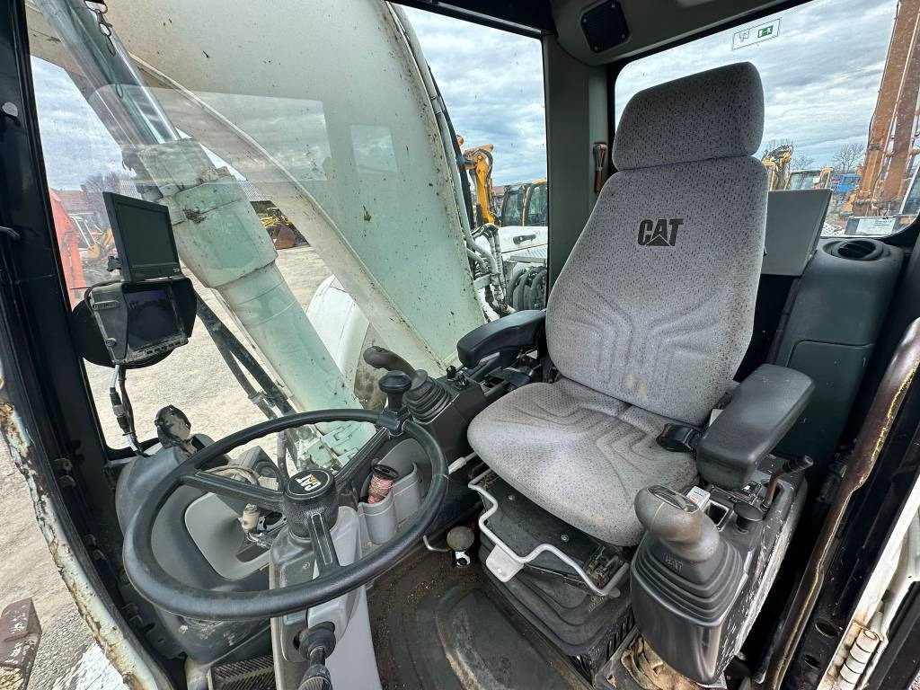 Lease a CAT M 316 D  CAT M 316 D: picture 8