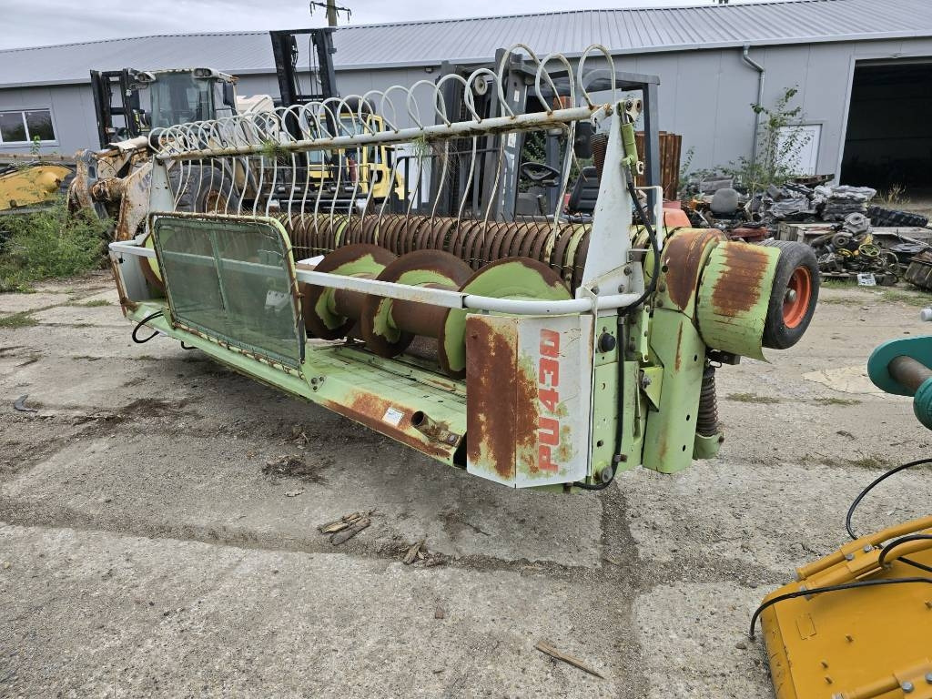 Claas PU430 - Harvester attachment: picture 1 Claas PU430 - Harvester attachment: picture 1