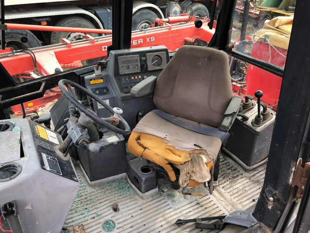 Ford / New Holland For Parts 655C - Backhoe loader: picture 3 Ford / New Holland For Parts 655C - Backhoe loader: picture 3