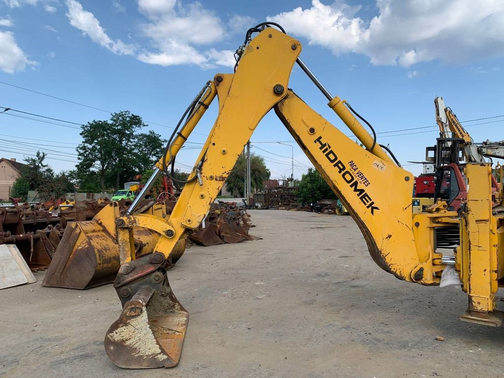Hidromek HMK 102 - Backhoe loader: picture 5 Hidromek HMK 102 - Backhoe loader: picture 5
