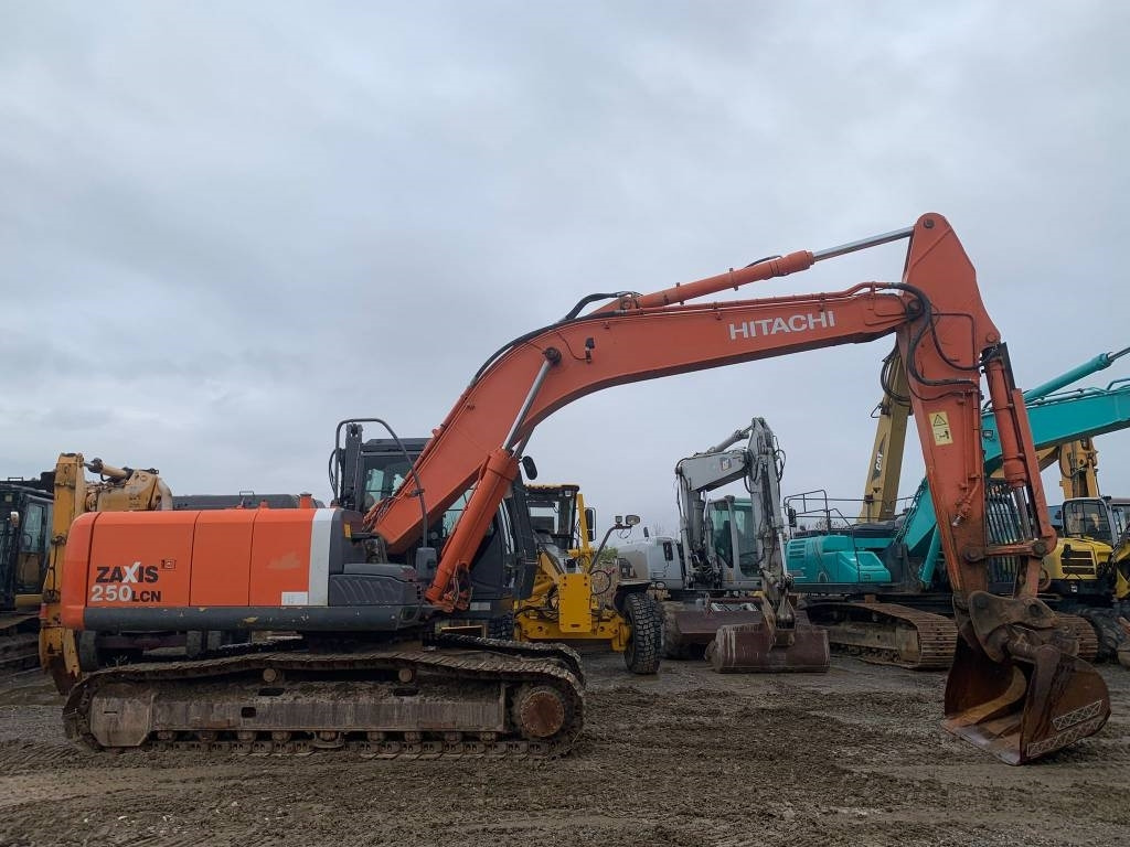 Hitachi ZX 250 LC N-3 - Crawler excavator: picture 5 Hitachi ZX 250 LC N-3 - Crawler excavator: picture 5