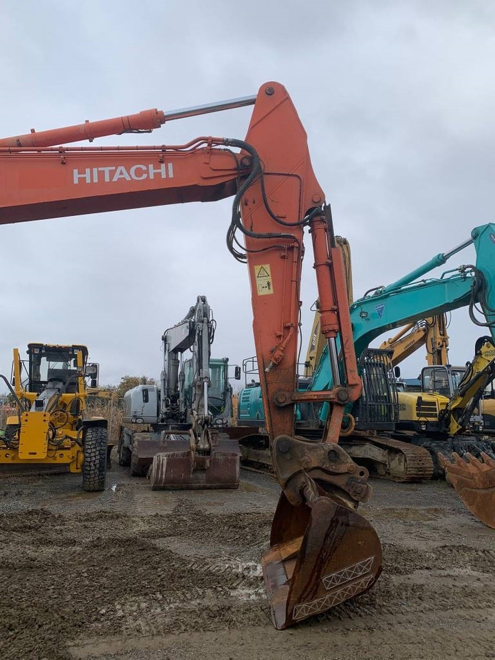 Crawler excavator Hitachi ZX 250 LC N-3: picture 7
