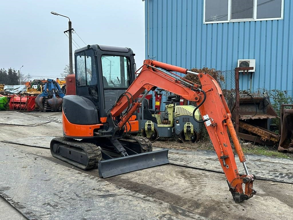 Hitachi ZX 27 U-2  - Mini excavator: picture 5 Hitachi ZX 27 U-2  - Mini excavator: picture 5