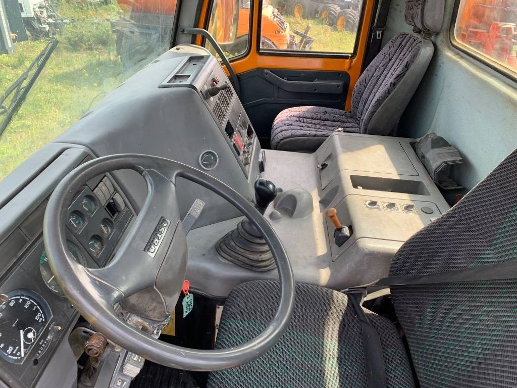 Tipper Iveco Astra HD 9 64.34: picture 10