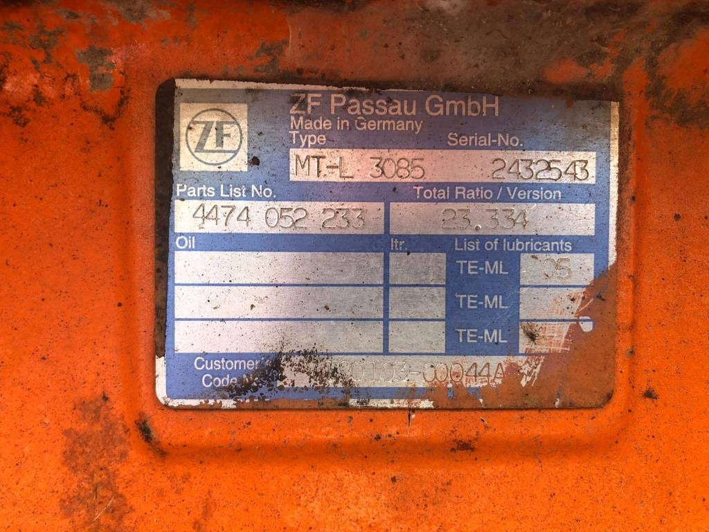 JCB 3 CX PARTS - Axle and parts for Construction machinery: picture 3 JCB 3 CX PARTS - Axle and parts for Construction machinery: picture 3