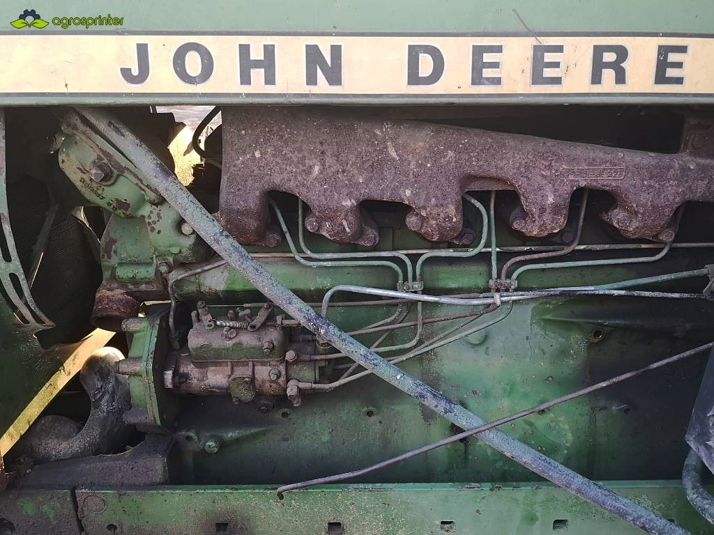 John Deere 3030 - Farm tractor: picture 2 John Deere 3030 - Farm tractor: picture 2