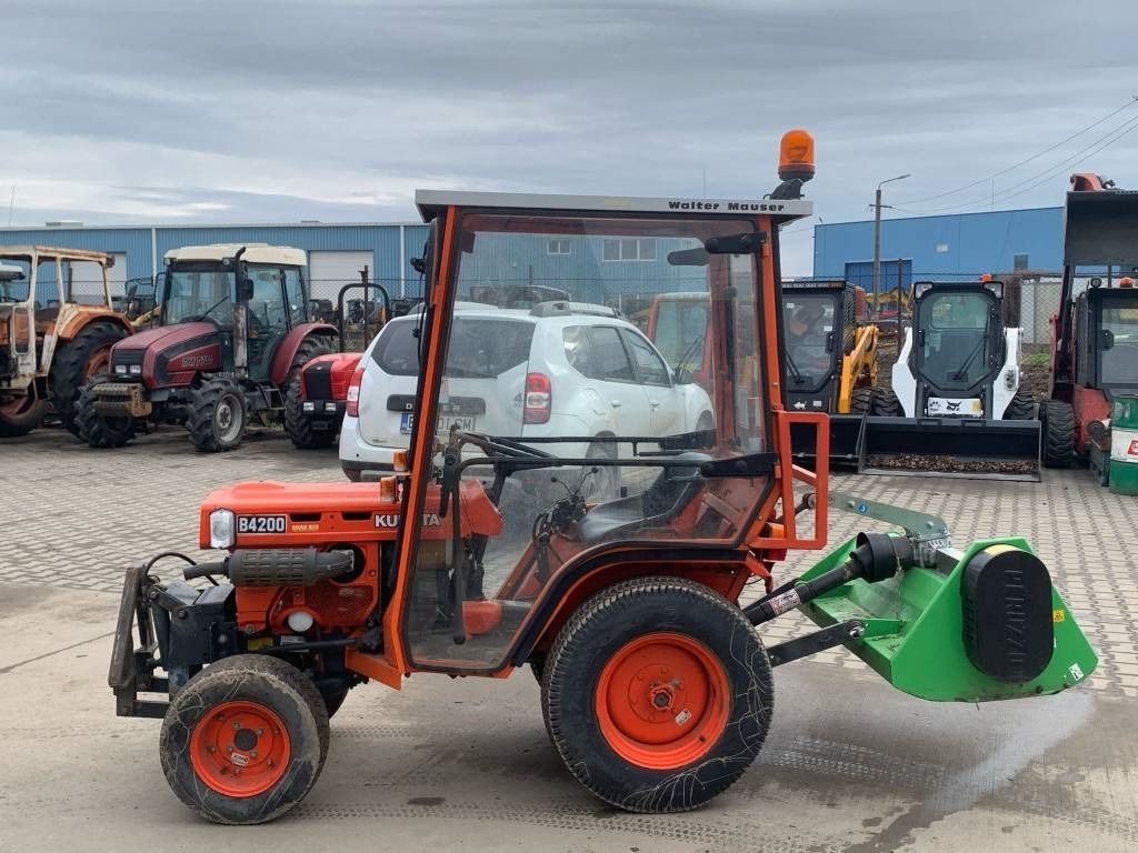 Kubota B 4200 - Farm tractor: picture 2 Kubota B 4200 - Farm tractor: picture 2