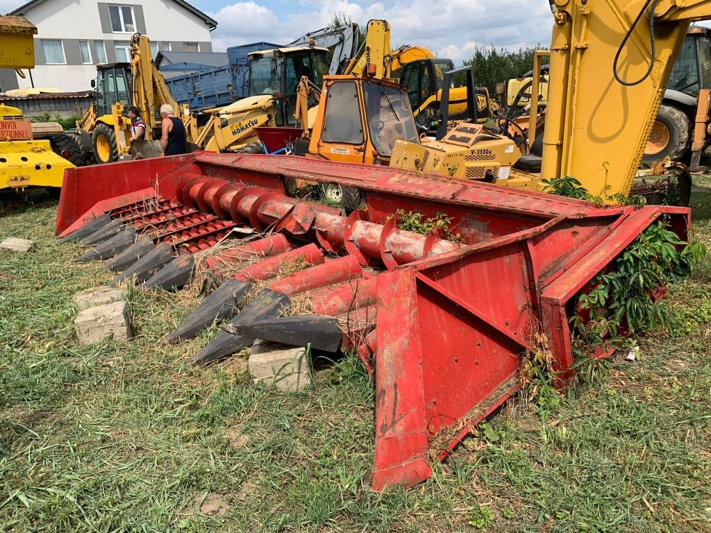 Kuhn 11M - Harvester attachment: picture 2 Kuhn 11M - Harvester attachment: picture 2