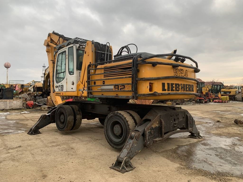 Liebherr A 924 C Litronic - Waste/ Industry handler: picture 3 Liebherr A 924 C Litronic - Waste/ Industry handler: picture 3