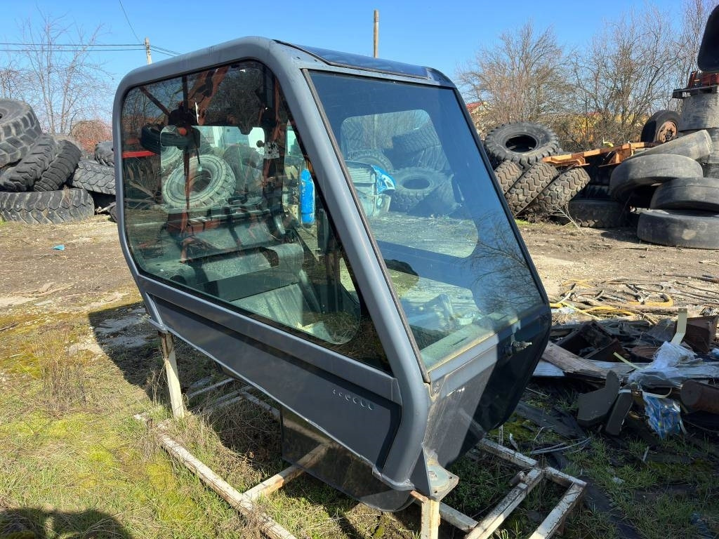 Manitou Telescopic Handler Cabin - Cab for Construction machinery: picture 1 Manitou Telescopic Handler Cabin - Cab for Construction machinery: picture 1