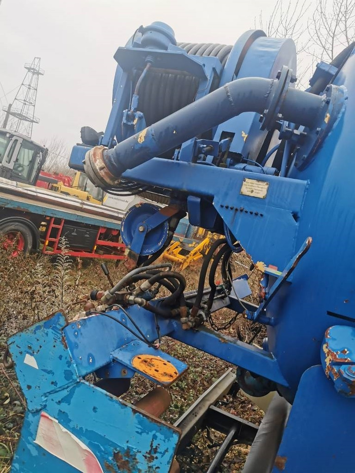 Mercedes-Benz 2426 - Vacuum truck: picture 3 Mercedes-Benz 2426 - Vacuum truck: picture 3