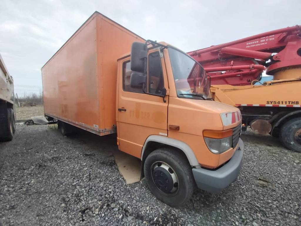 Mercedes-Benz 814D - Box truck: picture 3 Mercedes-Benz 814D - Box truck: picture 3