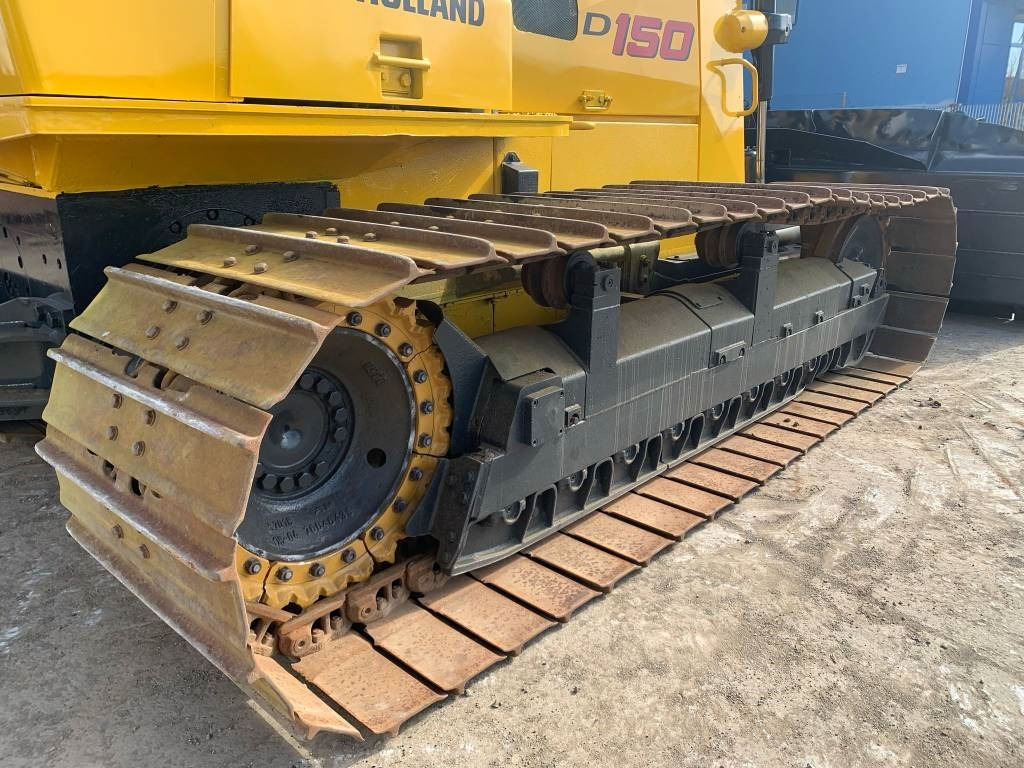 Bulldozer New Holland D 150: picture 7 Bulldozer New Holland D 150: picture 7