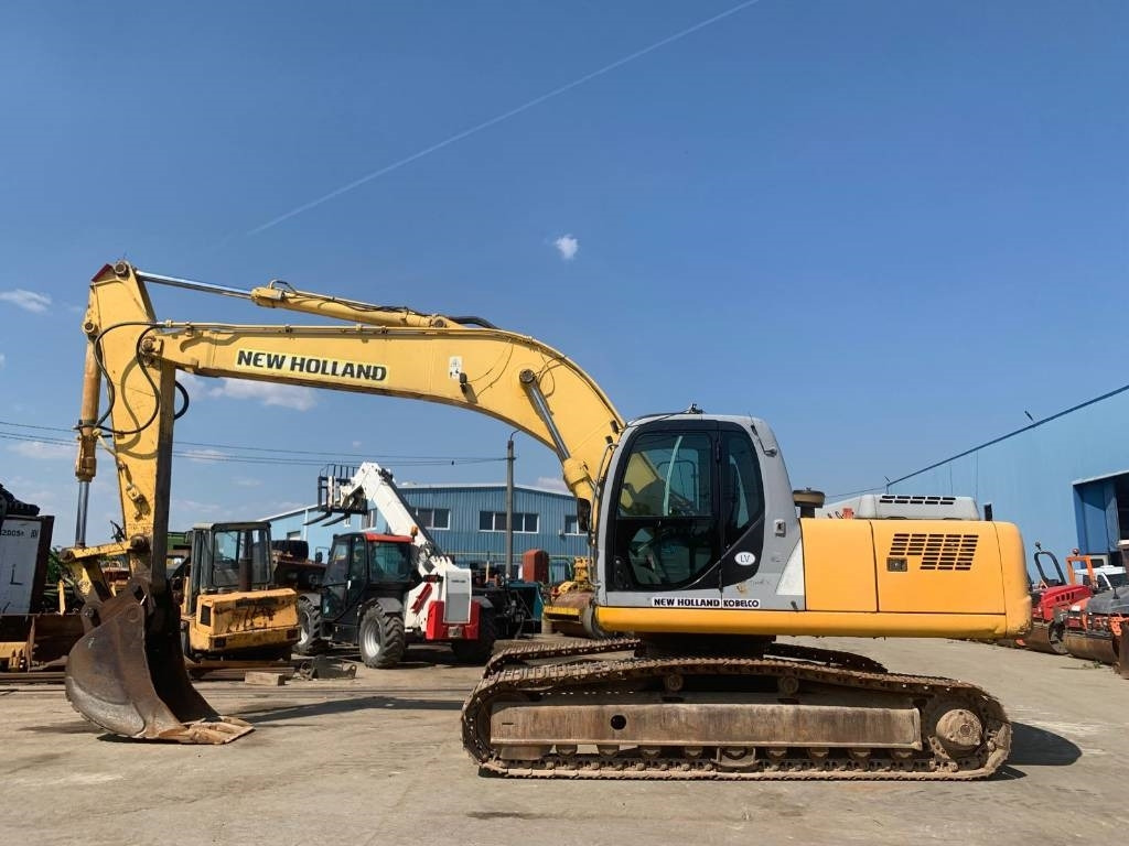 New Holland Kobelco E265 - Crawler excavator: picture 2 New Holland Kobelco E265 - Crawler excavator: picture 2