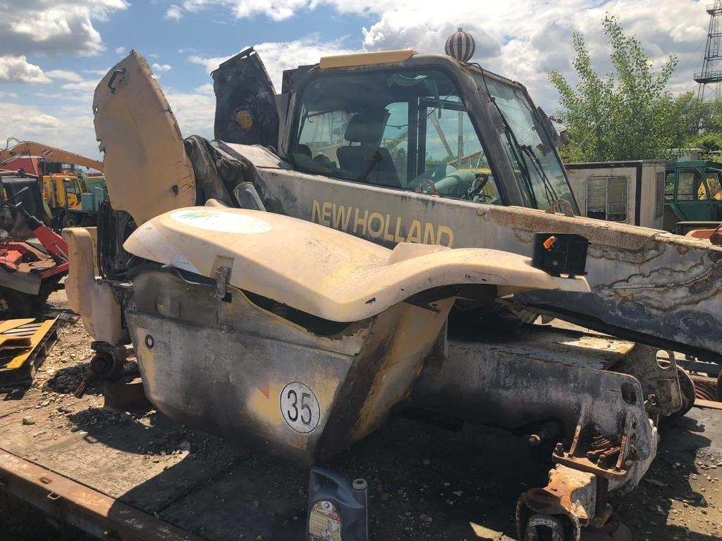 New Holland LM 430 FOR PARTS - Telescopic handler: picture 2 New Holland LM 430 FOR PARTS - Telescopic handler: picture 2