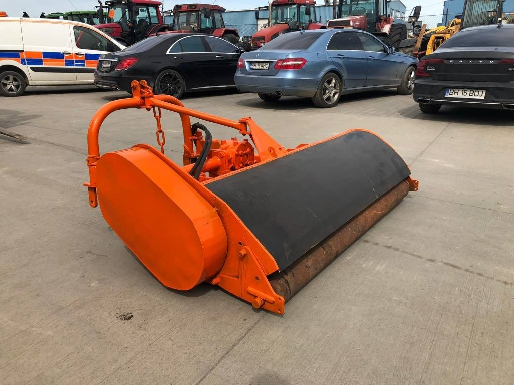Perfect 180 - Flail mower/ Mulcher: picture 5 Perfect 180 - Flail mower/ Mulcher: picture 5