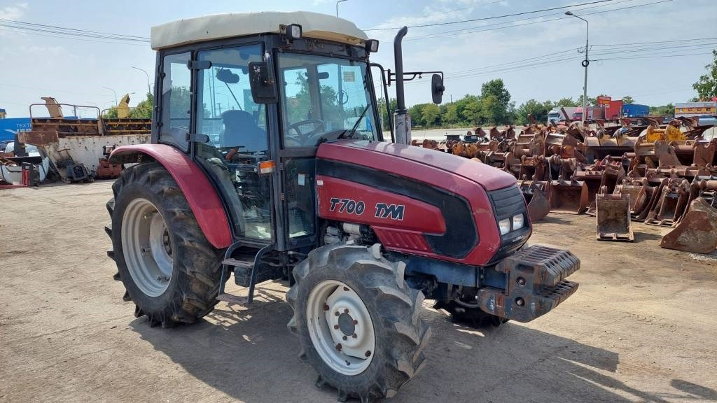 TYM T700 - Farm tractor: picture 1 TYM T700 - Farm tractor: picture 1