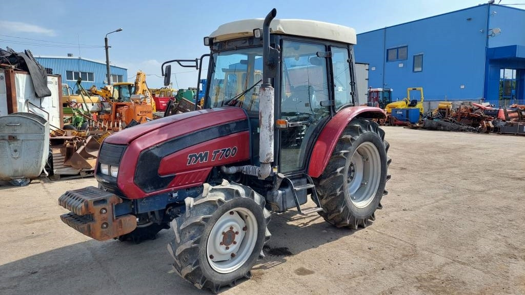 TYM T700 - Farm tractor: picture 2 TYM T700 - Farm tractor: picture 2