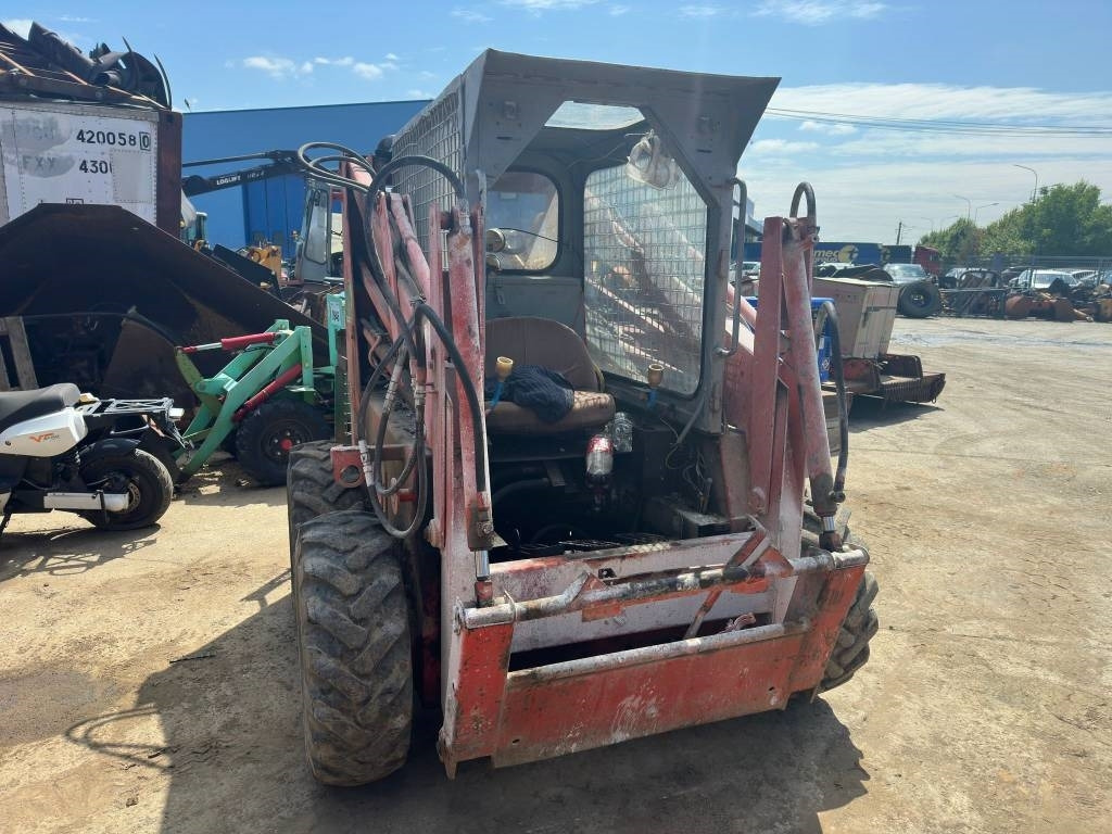 Unirak 600 - Skid steer loader: picture 4 Unirak 600 - Skid steer loader: picture 4