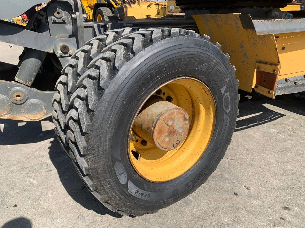 Volvo EW 140 C - Wheel excavator: picture 5 Volvo EW 140 C - Wheel excavator: picture 5