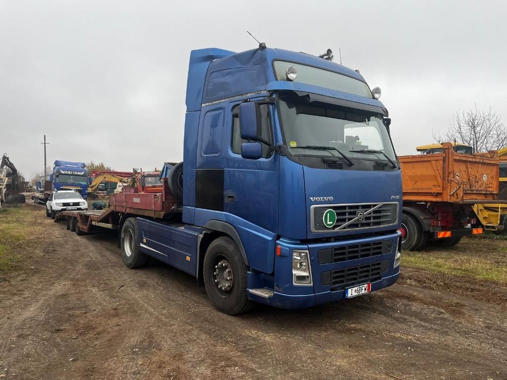 Volvo FH 12 460  - Box truck: picture 1 Volvo FH 12 460  - Box truck: picture 1