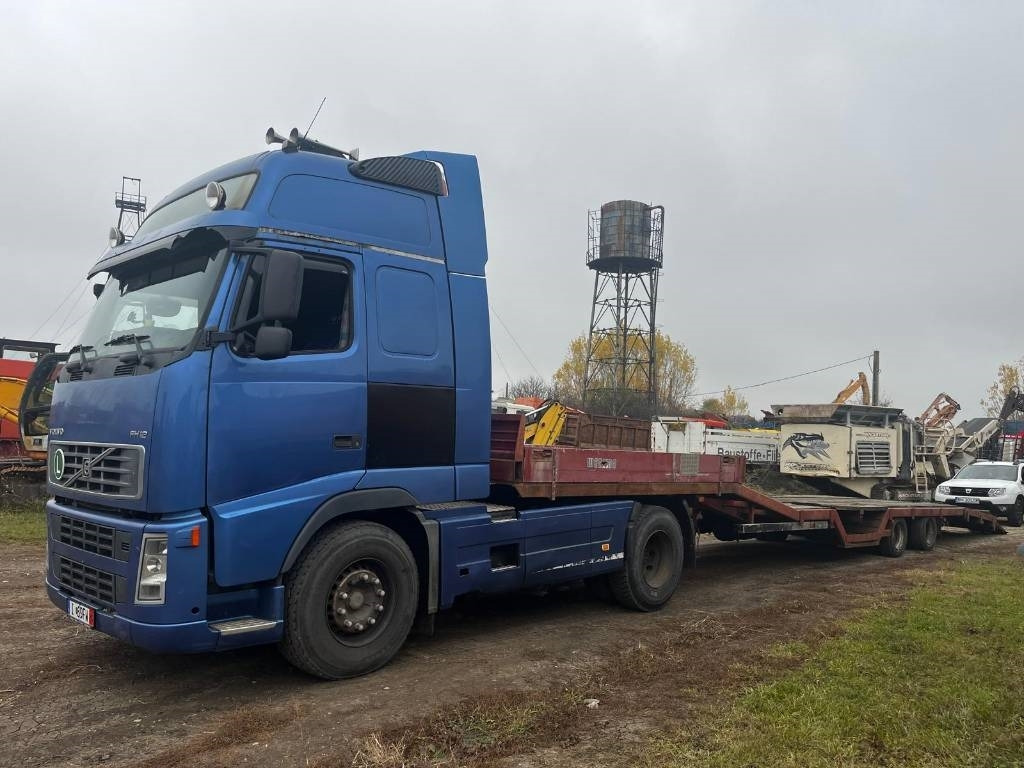Volvo FH 12 460  - Box truck: picture 2 Volvo FH 12 460  - Box truck: picture 2
