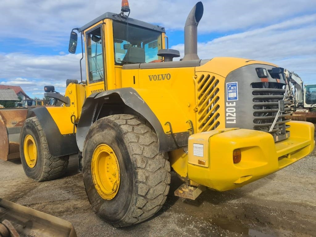 Wheel loader Volvo L 120 E: picture 6