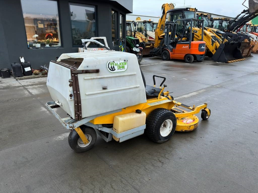 Walker MFG  - Garden mower: picture 2 Walker MFG  - Garden mower: picture 2