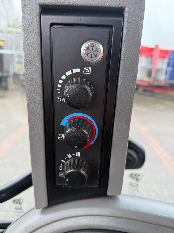 JCB 3CX - Backhoe loader: picture 4 JCB 3CX - Backhoe loader: picture 4