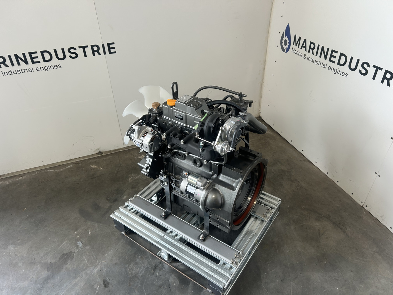 Yanmar 3TNV84T - Engine for Excavator: picture 4 Yanmar 3TNV84T - Engine for Excavator: picture 4