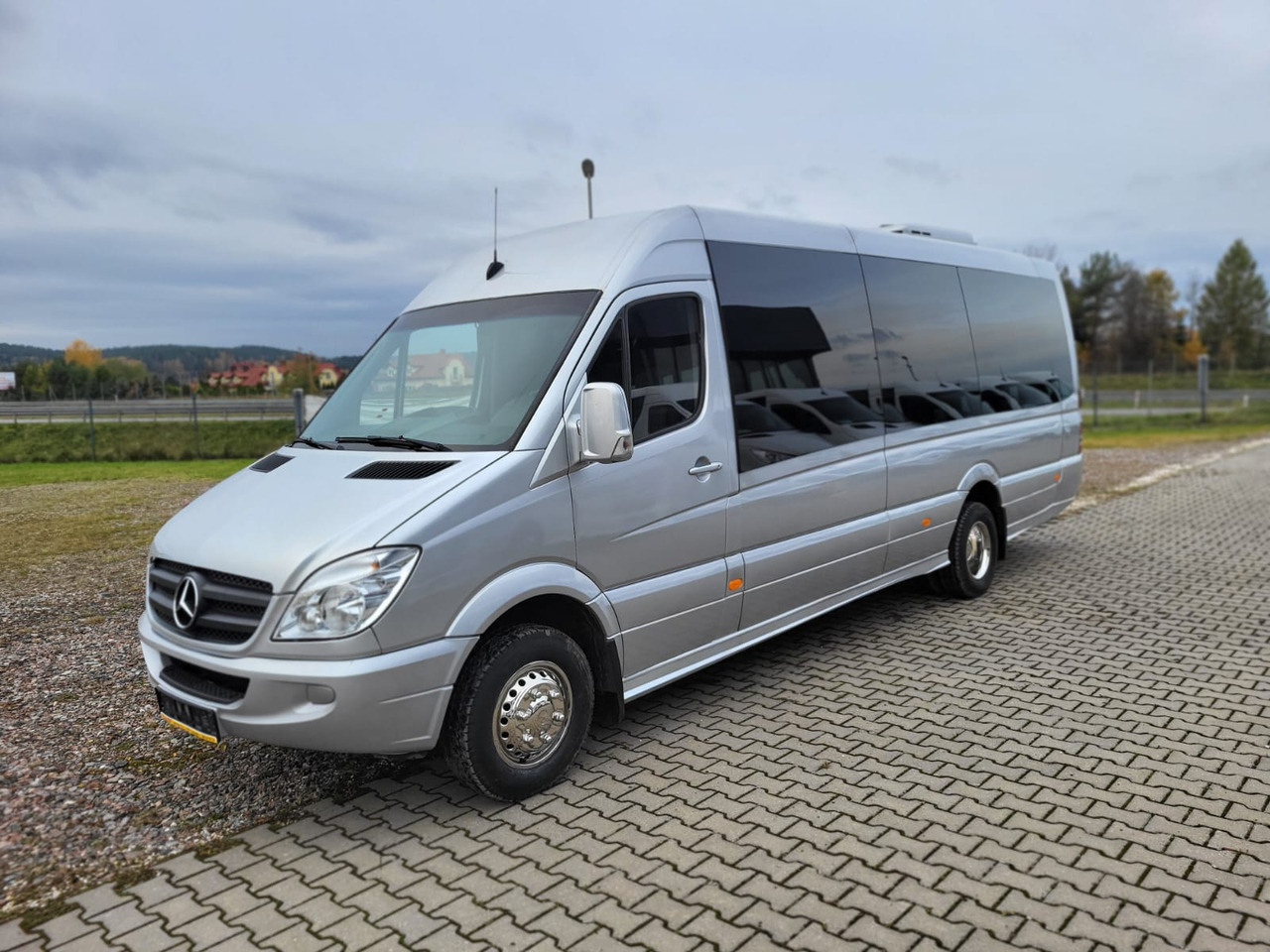 Mercedes-Benz Sprinter 519 CDI 24 places + 4 standing - Suburban bus: picture 1 Mercedes-Benz Sprinter 519 CDI 24 places + 4 standing - Suburban bus: picture 1