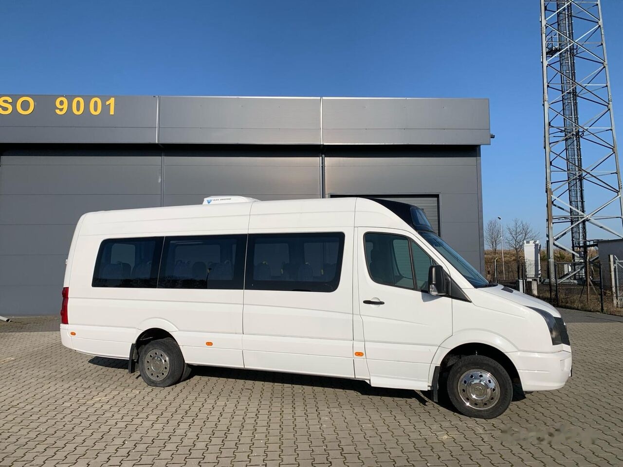 City bus Volkswagen Crafter - 24 PLACES: picture 10