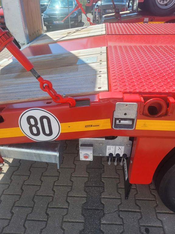 Faymonville MAX TRAILER MAX100-N-4A-9.30-U - Low loader semi-trailer: picture 3 Faymonville MAX TRAILER MAX100-N-4A-9.30-U - Low loader semi-trailer: picture 3