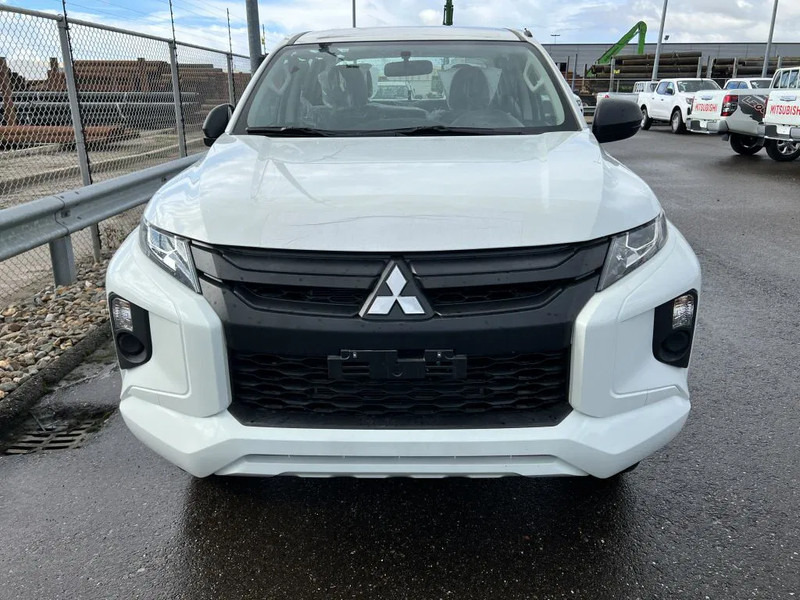 Lease a Mitsubishi L200 4x4 - 8 UNITS in WHITE 2.5 D GL Double Cab - EURO 2 - NEW!! Ready for work!!!** Mitsubishi L200 4x4 - 8 UNITS in WHITE 2.5 D GL Double Cab - EURO 2 - NEW!! Ready for work!!!**: picture 8
