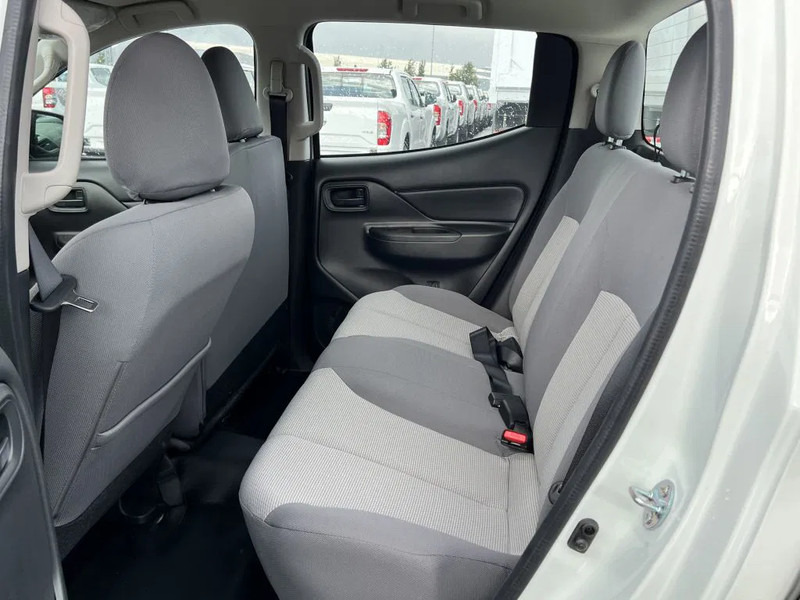 Lease a Mitsubishi L200 4x4 - 8 UNITS in WHITE 2.5 D GL Double Cab - EURO 2 - NEW!! Ready for work!!!** Mitsubishi L200 4x4 - 8 UNITS in WHITE 2.5 D GL Double Cab - EURO 2 - NEW!! Ready for work!!!**: picture 10