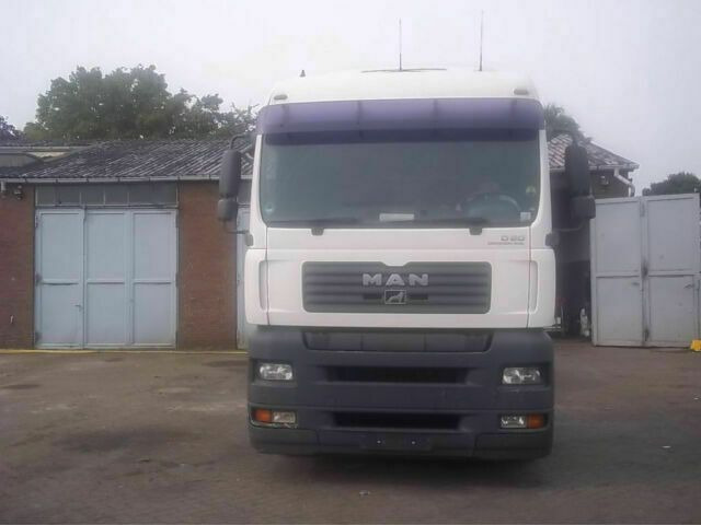 MAN 26.390 Fahrgestell Schaltgetriebe - Cab chassis truck: picture 1 MAN 26.390 Fahrgestell Schaltgetriebe - Cab chassis truck: picture 1
