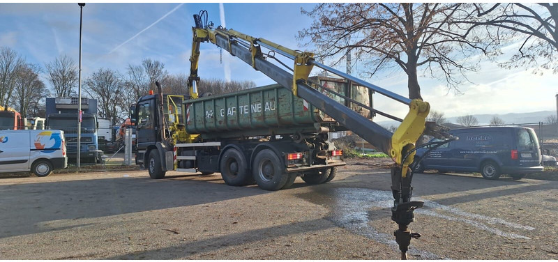 Mercedes-Benz 3335 - Hook lift truck, Crane truck: picture 2 Mercedes-Benz 3335 - Hook lift truck, Crane truck: picture 2