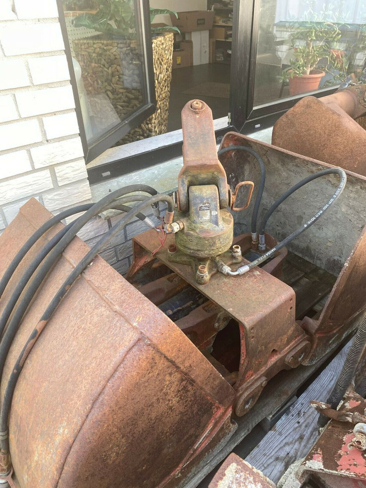 Palfinger Greifer - Clamshell bucket: picture 1 Palfinger Greifer - Clamshell bucket: picture 1